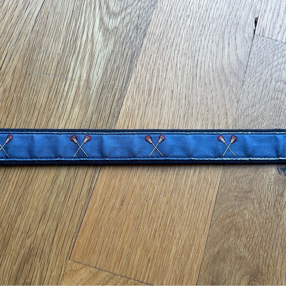 Vineyard Vines Lacrosse Belt Size 30 - Picture 2 of 6